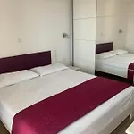 Apartamento Arijana S Pogledom Na Za 6 Osoba