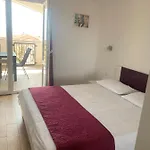 Apartamento Arijana S Pogledom Na Za 6 Osoba