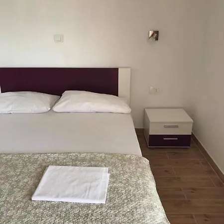 Apartman Arijana S Pogledom Na More Za 6 Osoba *