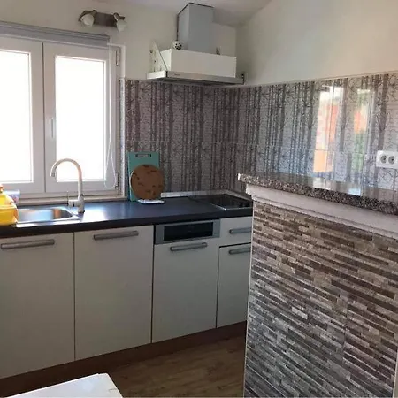 Arijana S Pogledom Na Za 6 Osoba Apartamento Pakoštane