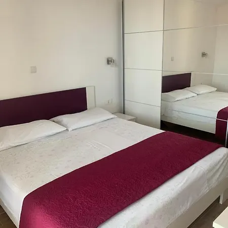 Apartamento Arijana S Pogledom Na Za 6 Osoba