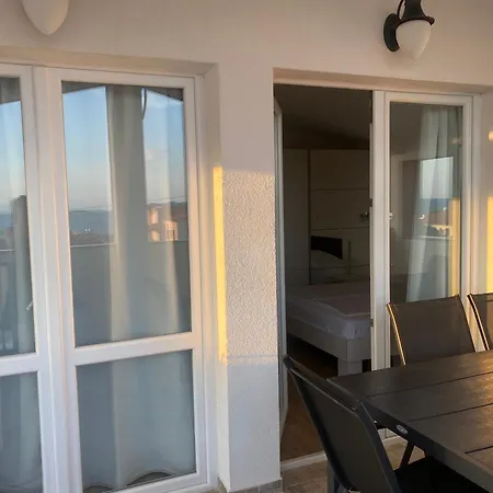 Apartment Arijana S Pogledom Na Za 6 Osoba Pakostane