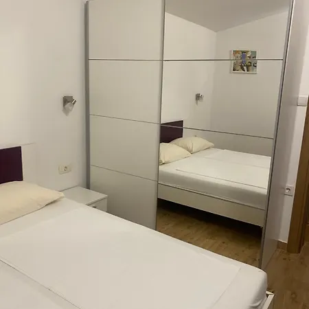 Arijana S Pogledom Na Za 6 Osoba Apartment
