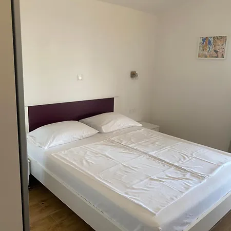 Arijana S Pogledom Na Za 6 Osoba Apartment Pakostane