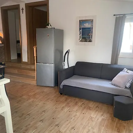 Apartment Arijana S Pogledom Na Za 6 Osoba