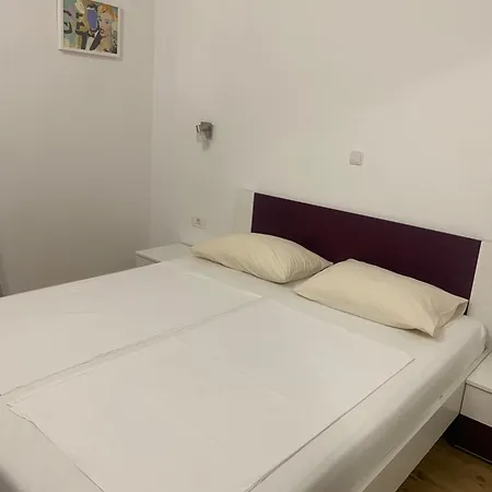 Arijana S Pogledom Na Za 6 Osoba